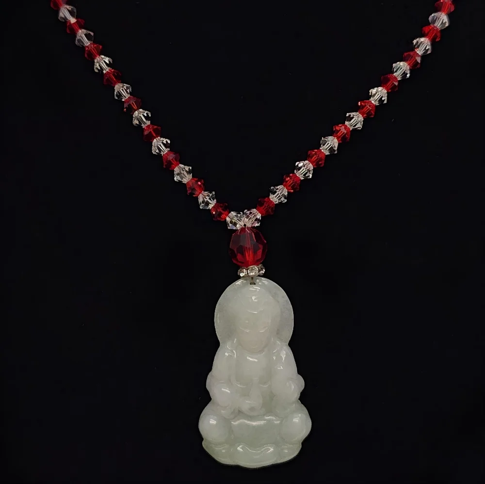 Vintage Carved Green Jadeite Gaunyin Pendant Necklace Red Clear Crystal Beads